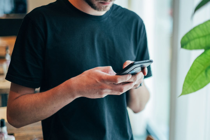A Whole New Workforce: How to Keep Millenial Candidates Engaged Texting